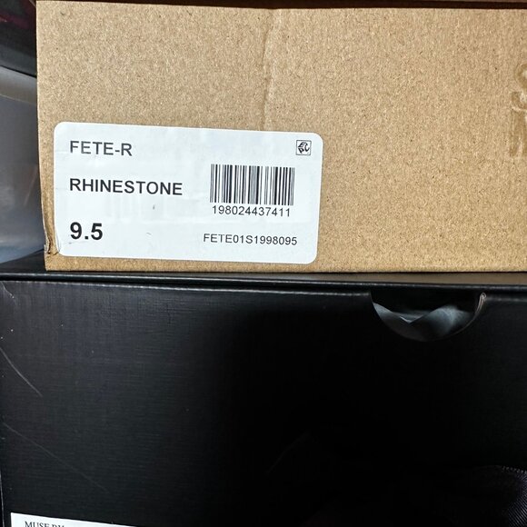 Women Shoes - Picture 4 of 4